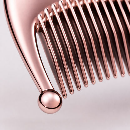 ReFa HEART NEW LOOK comb tip detail
