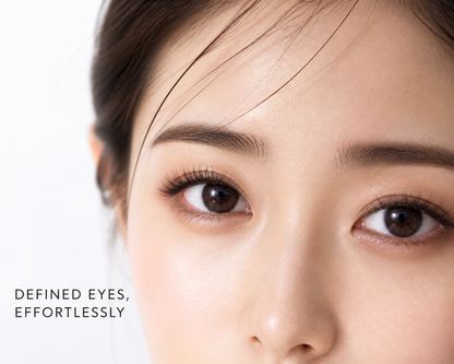 Original model wearing defined false eyelashes