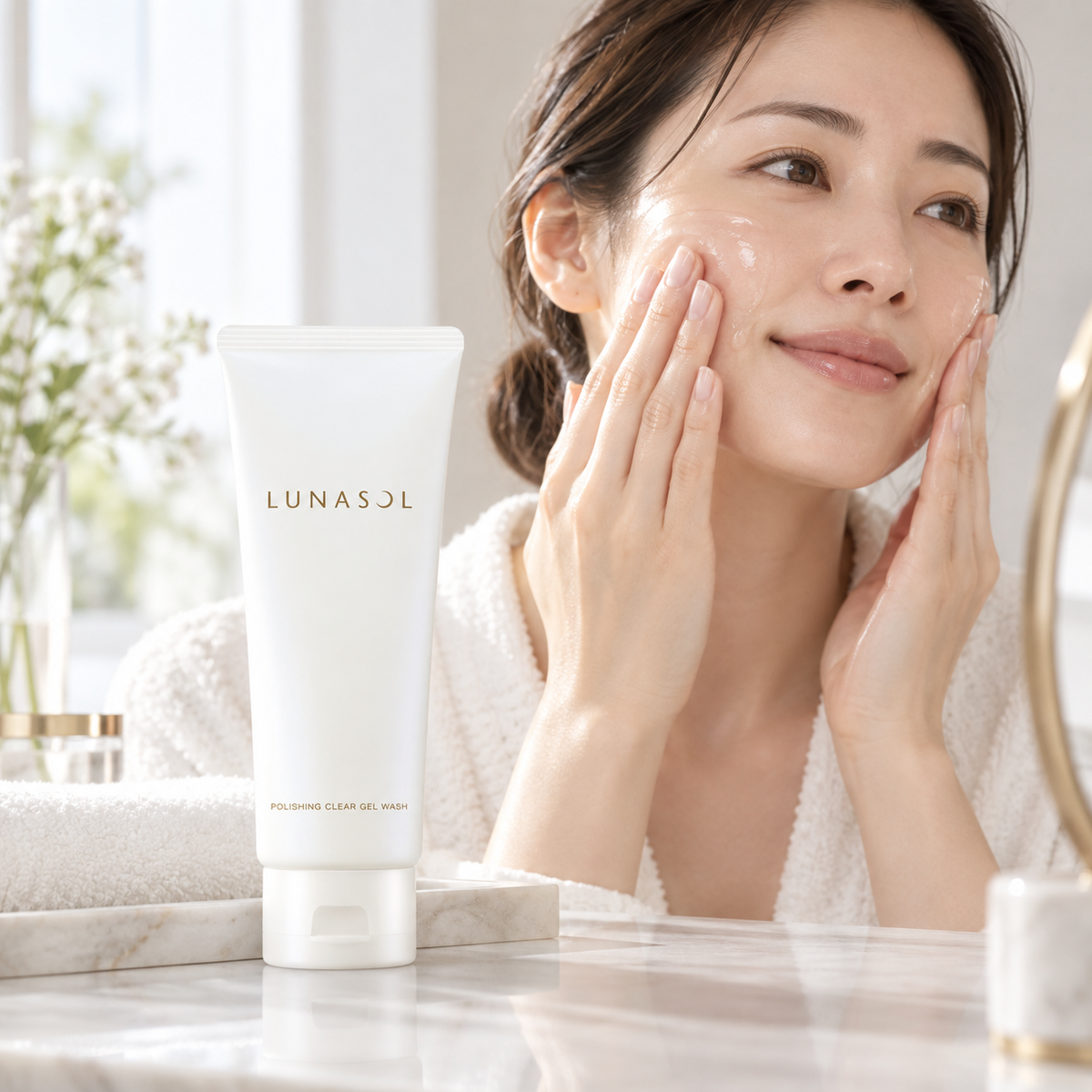 Japanese skincare model applying non-foaming gel wash