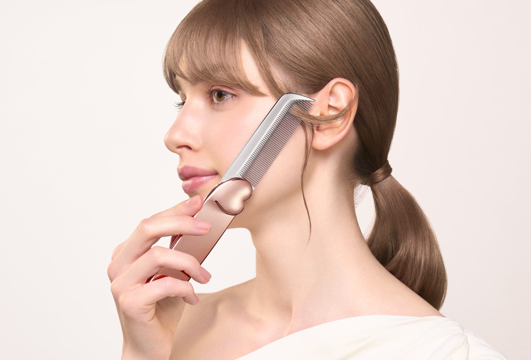 ReFa Aira MIRROR COMB official side detail