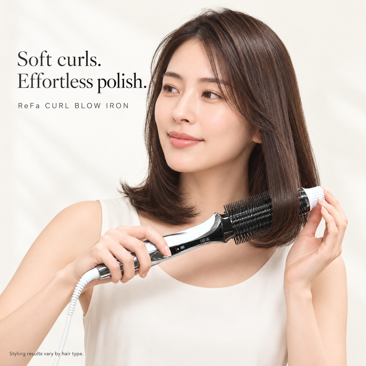 Modelo japonês styling cachos suaves para dentro com ReFa CURL BLOW IRON