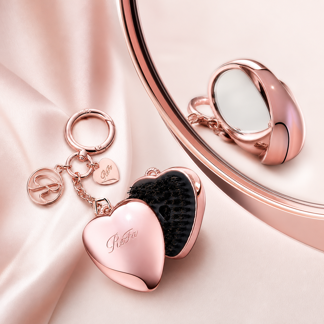 ReFa HEART BRUSH charm mirror and protective cover