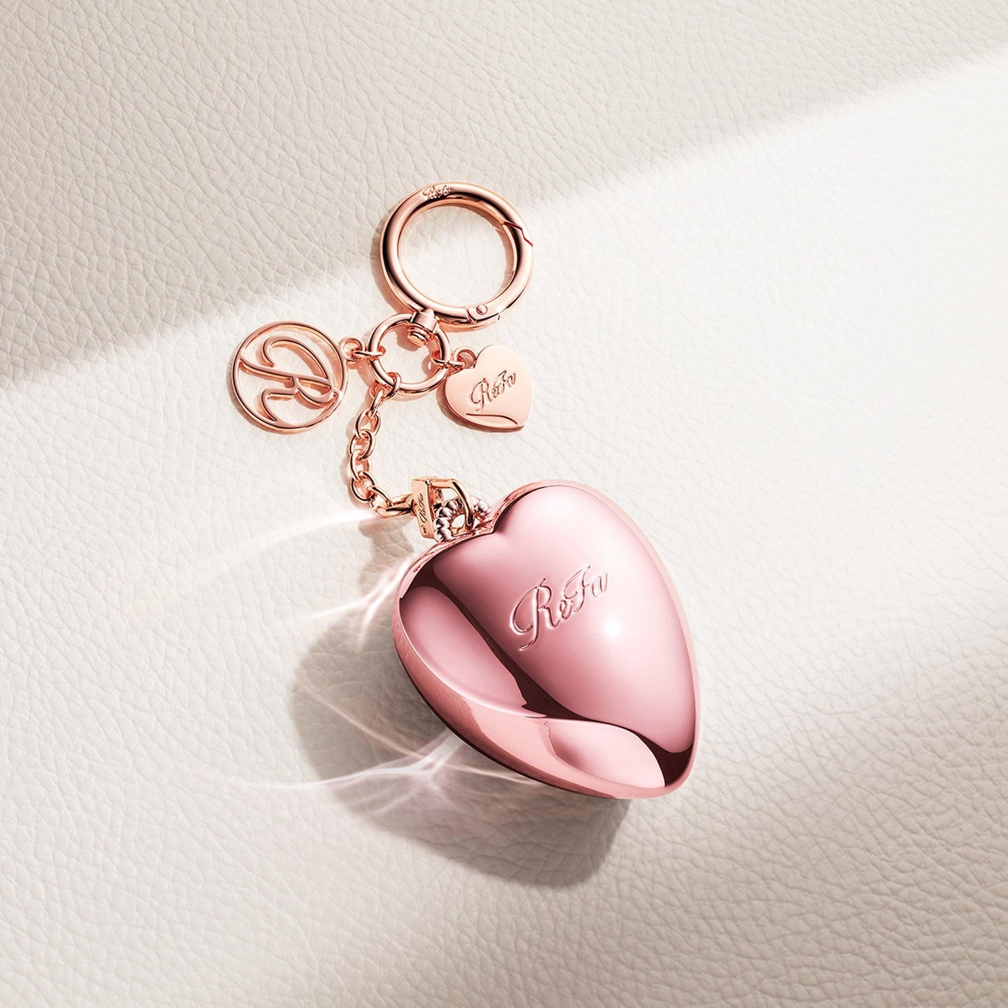 ReFa HEART BRUSH charm official product image