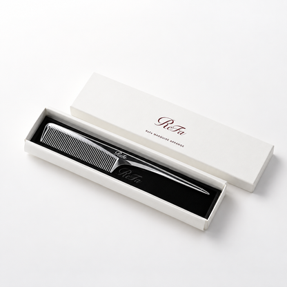 ReFa MARQUISE ARRANGE comb in its presentation box
