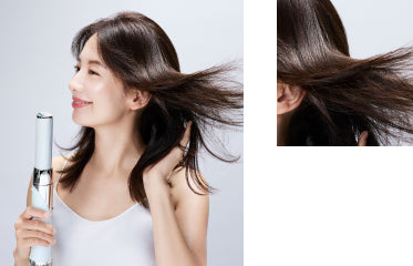 Japanese model using ReFa BEAUTECH RESETTER