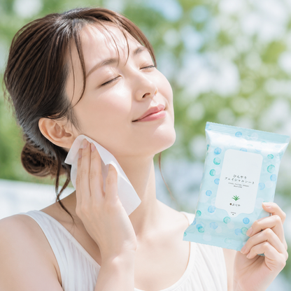 Model using YOJIYA Hinyari Facial Sheet